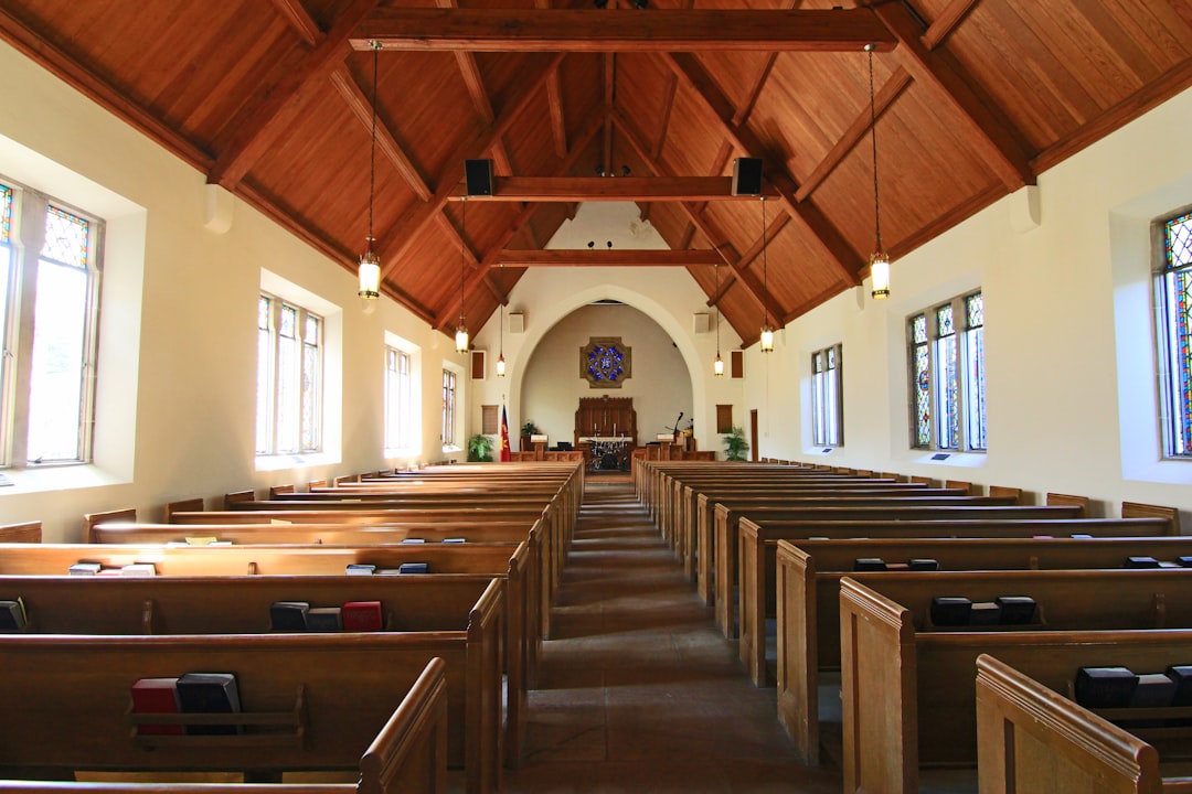 Profezia di Malachia: Un'Ottica di Speranza e Riflessione sul Futuro della Chiesa