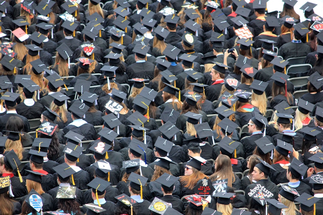 Sfide didattiche e quote di stranieri a scuola tra calo demografico e integrazione
