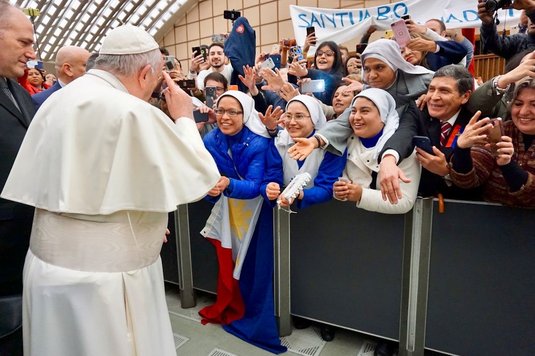 Insegnare è una forma di carità: il richiamo di Papa Leone ai docenti