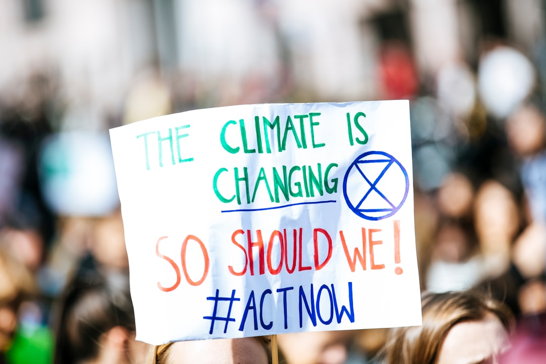 Cambiamento climatico e salute cognitiva: le nuove evidenze scientifiche sul rischio di deficit e disturbi psichiatrici