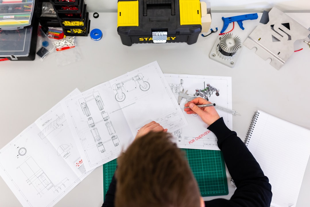 Diploma in Elettrotecnica a 82 anni: il percorso di Giuseppe e le opportunità per l'istruzione degli adulti