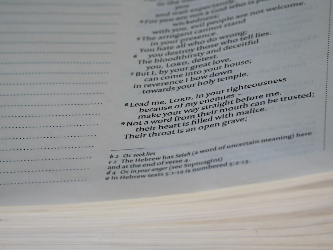 Maturità 2026 prima prova: il libro Alzarsi all'alba di Mario Calabresi