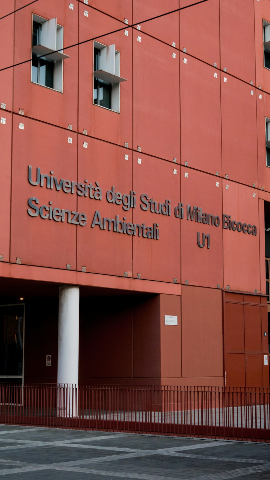 La scuola del futuro arriva a Milano: evento gratuito sull’IA per docenti e dirigenti con laboratori pratici