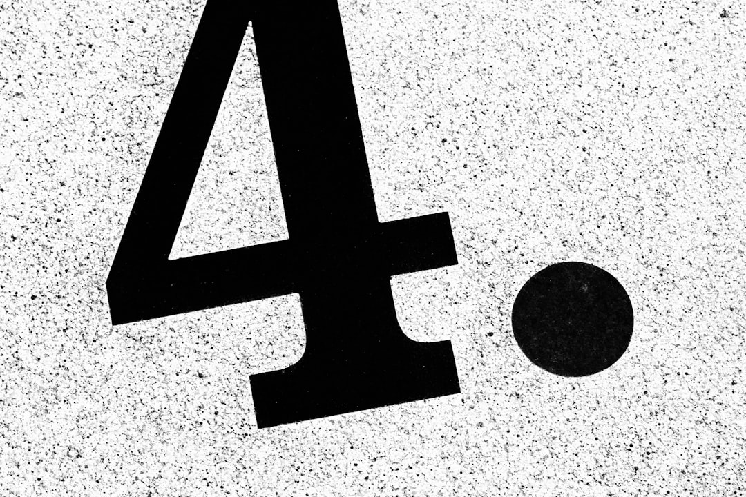 Valutazione e media aritmetica: perché 4 + 8 non fa 6
