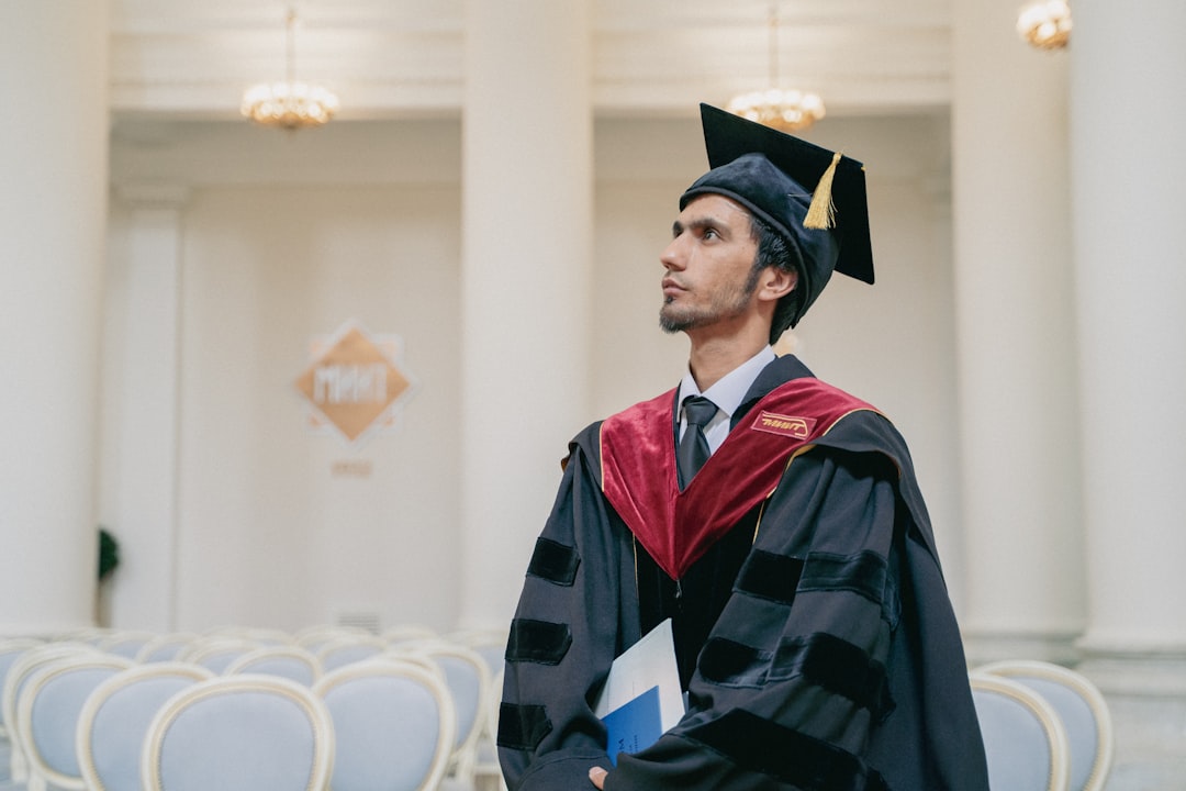 La determinazione di Deborah: laurearsi con DSA e cambiare prospettive sull’inclusione universitaria