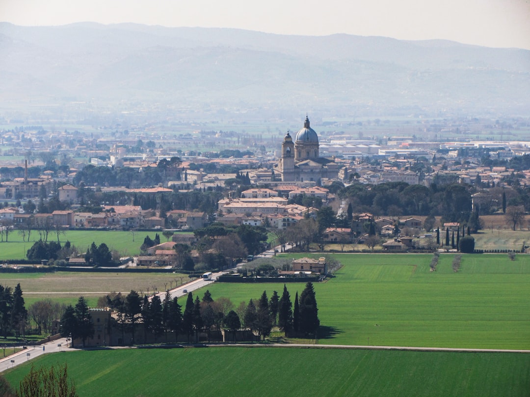 Scopri la Meraviglia della Basilica Superiore di Assisi