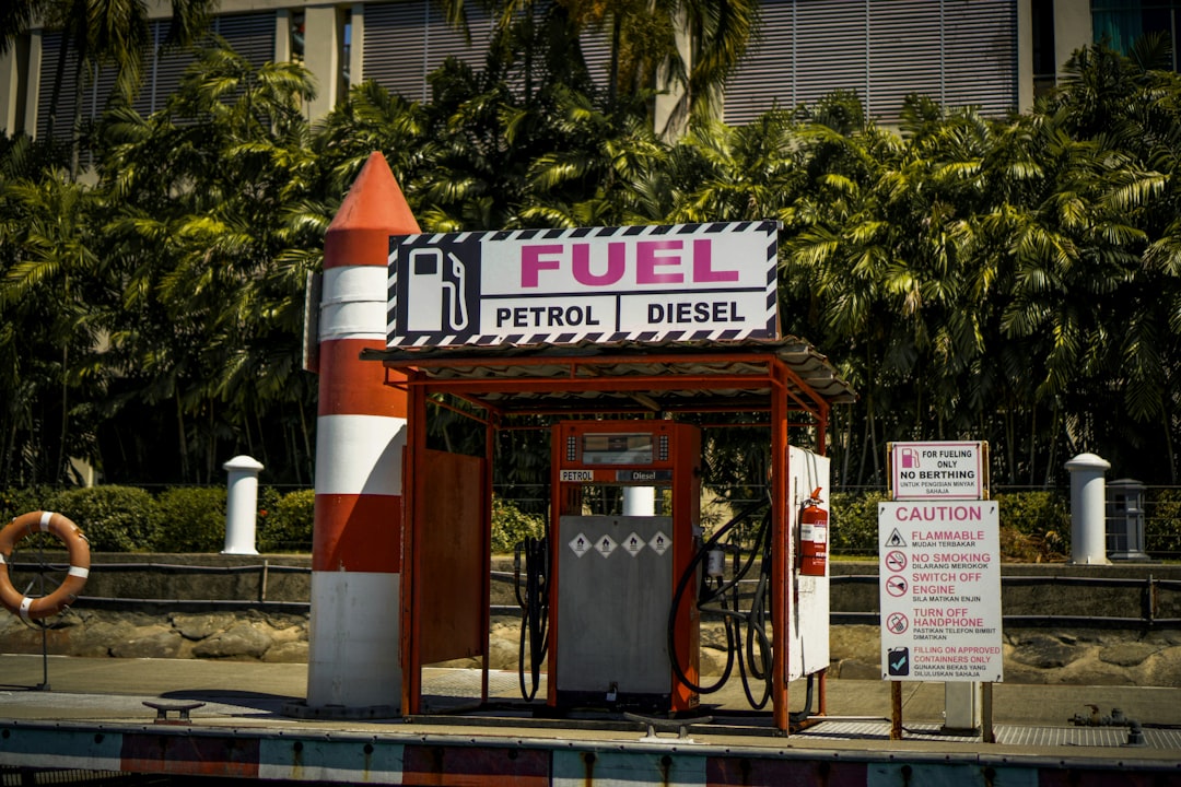Taglio Accise Carburanti: Governo Vara Nuovo Decreto Legge con Sconto di 5 Cent Su Benzina E 10 Cent Su Diesel