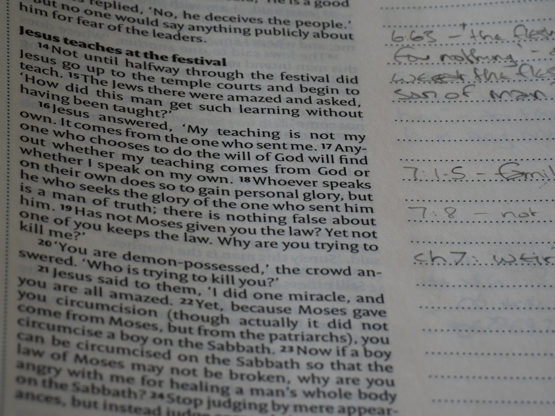 La lezione frontale resta viva e decisiva: quando la spiegazione guida davvero l’apprendimento