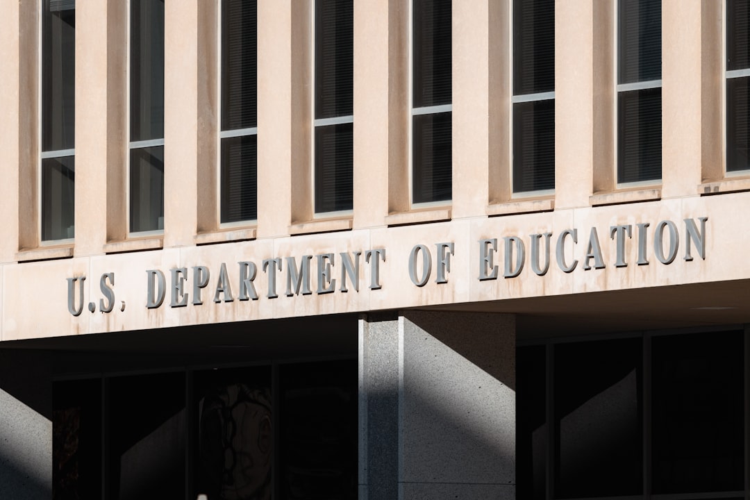 Educazione civica e legalità digitale: la proposta del CNDDU per il potenziamento della classe di concorso A-46