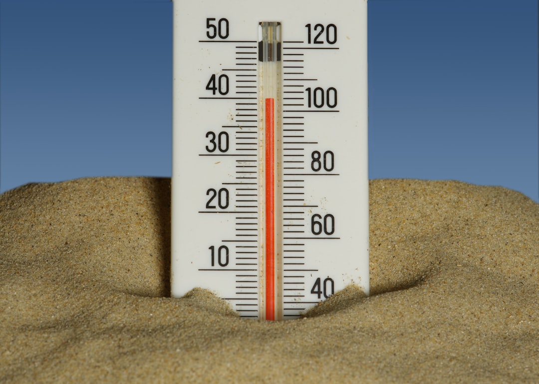 Caldo estremo e El Niño colpiscono un pianeta già surriscaldato: la scuola tra Esami di Stato e misure di tutela