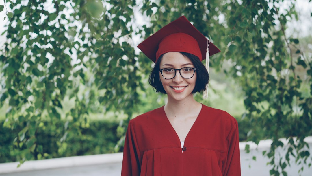 Costi del riscatto della laurea dal 2027: aumentano i contributi per 5 anni