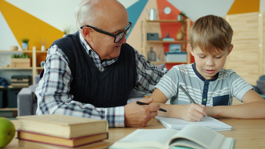 Pensioni scuola 2027: scadenze e procedure per docenti, ATA e dirigenti su POLIS