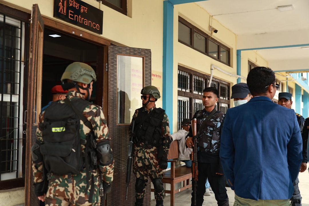 Sicurezza nelle scuole: centinaia di armi sequestrate e la proposta di metal detector all’ingresso