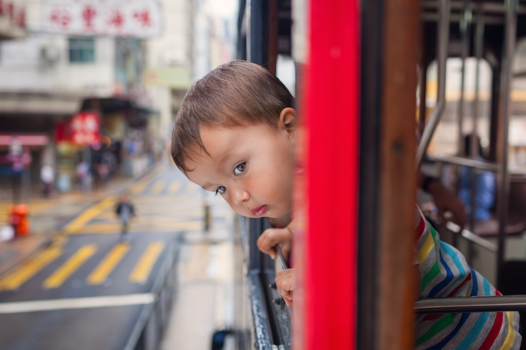 Abbonamenti al trasporto pubblico dei figli: chiarimenti sulla detrazione IRPEF e il limite dei 250 euro
